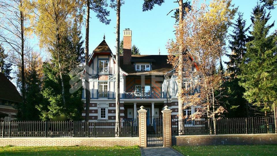 2-этажный коттедж 687 м² с отделкой