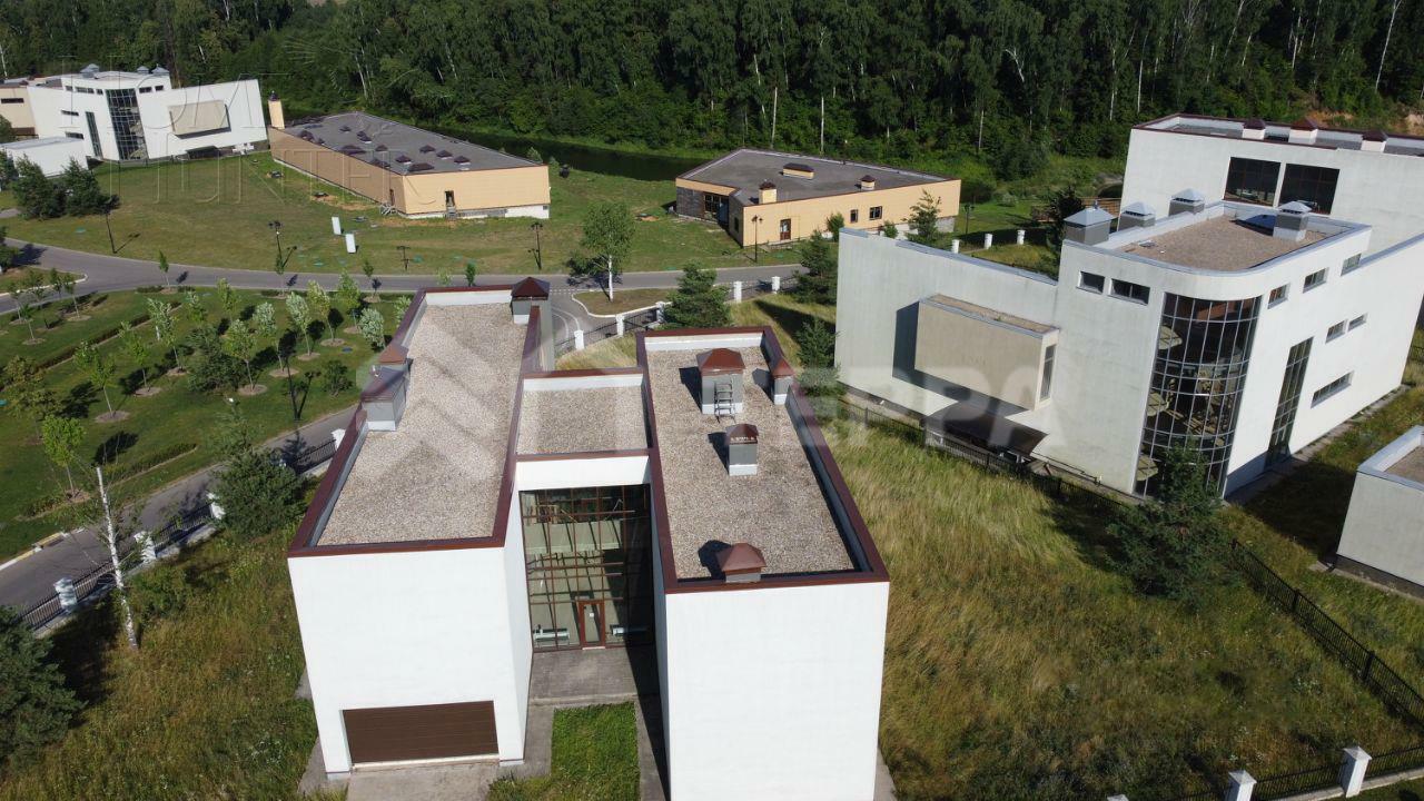 2-этажный коттедж 1 167 м² без отделки