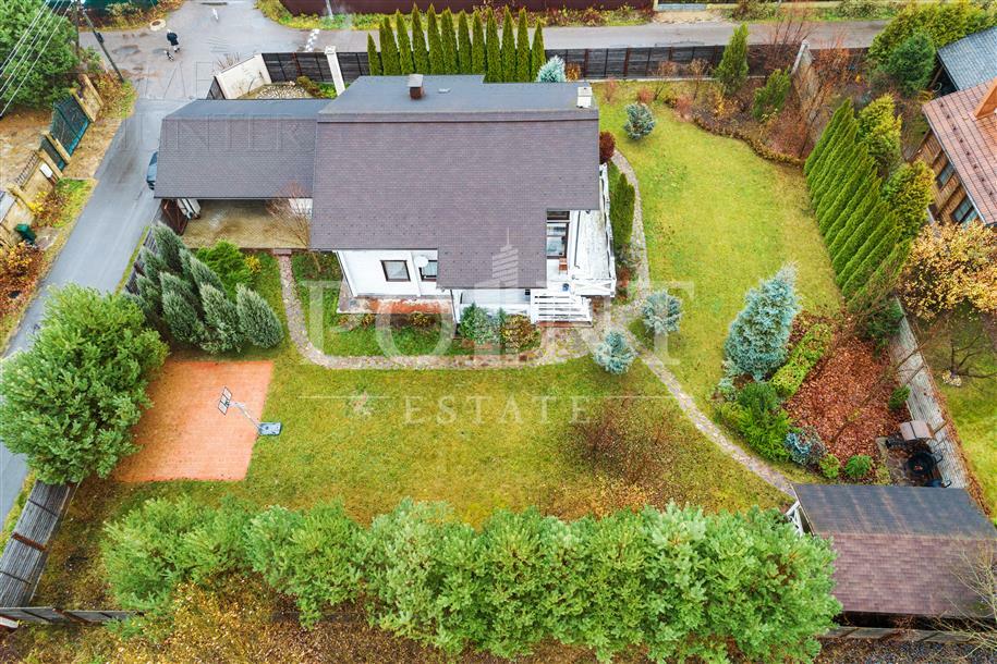 2-этажный коттедж 300 м² с отделкой