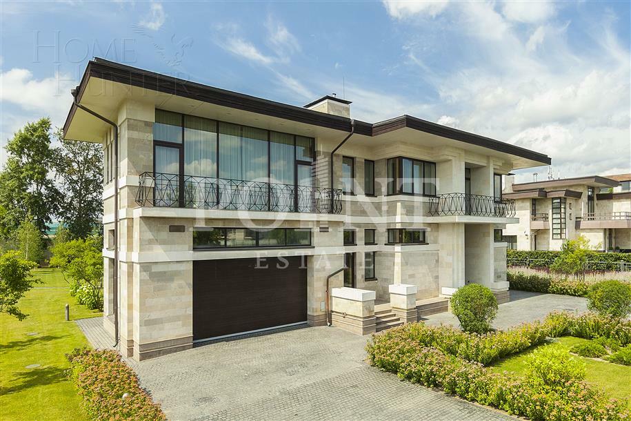 2-этажный коттедж 989.7 м² с отделкой