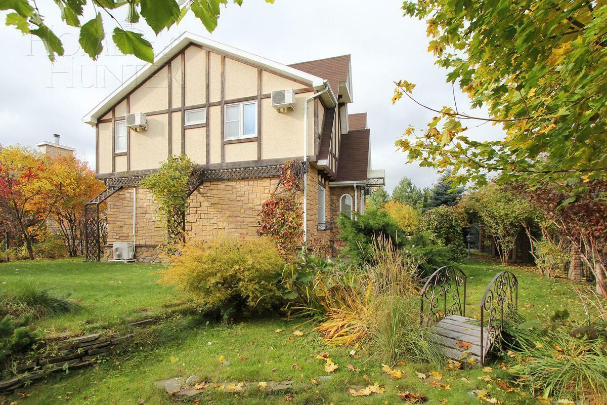 2-этажный коттедж 300 м² с отделкой