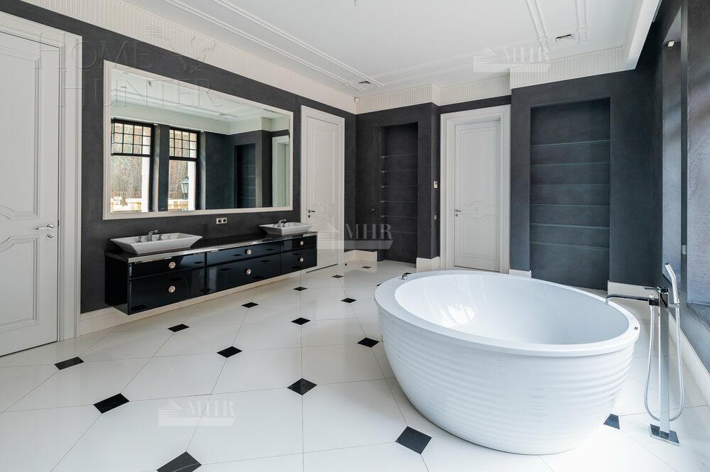 2-этажный коттедж 1 372 м² с отделкой