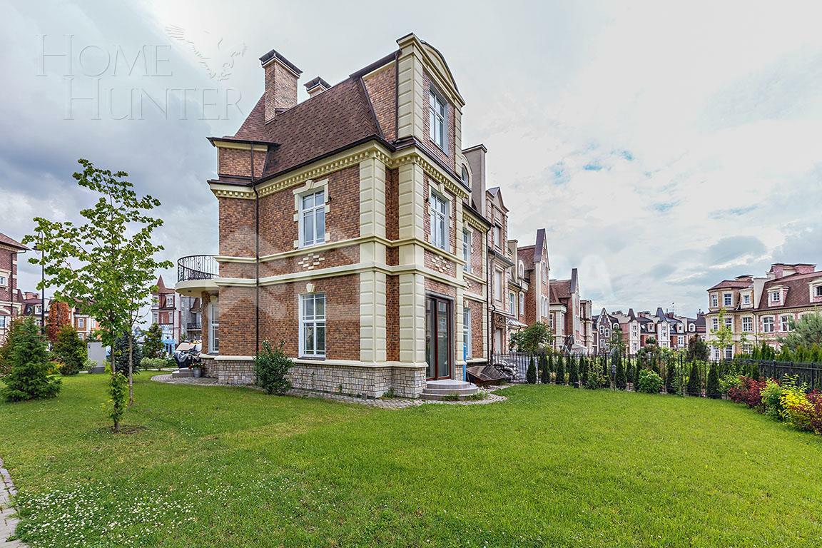 ТАУНХАУС 420 м² с отделкой