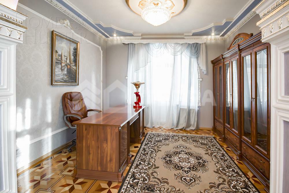 3-этажный коттедж 600 м² с отделкой