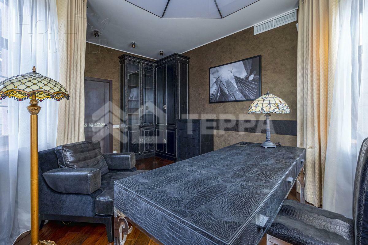 2-этажный коттедж 400 м² с отделкой