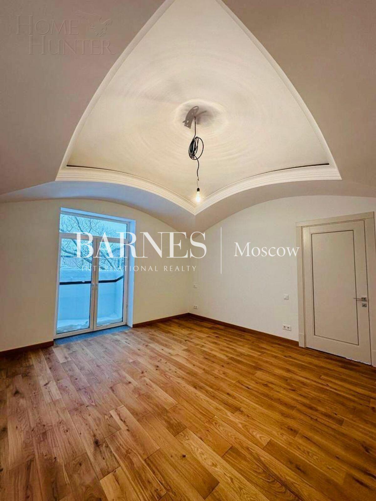 2-этажный коттедж 400 м² с отделкой