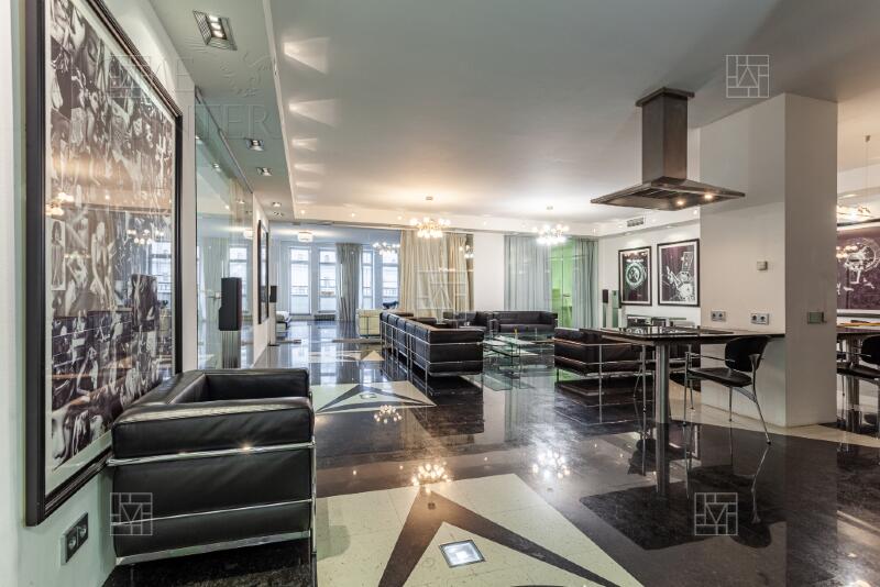 3-КОМН. КВАРТИРА С ОТДЕЛКОЙ 205 М² НА 10 ЭТАЖЕ