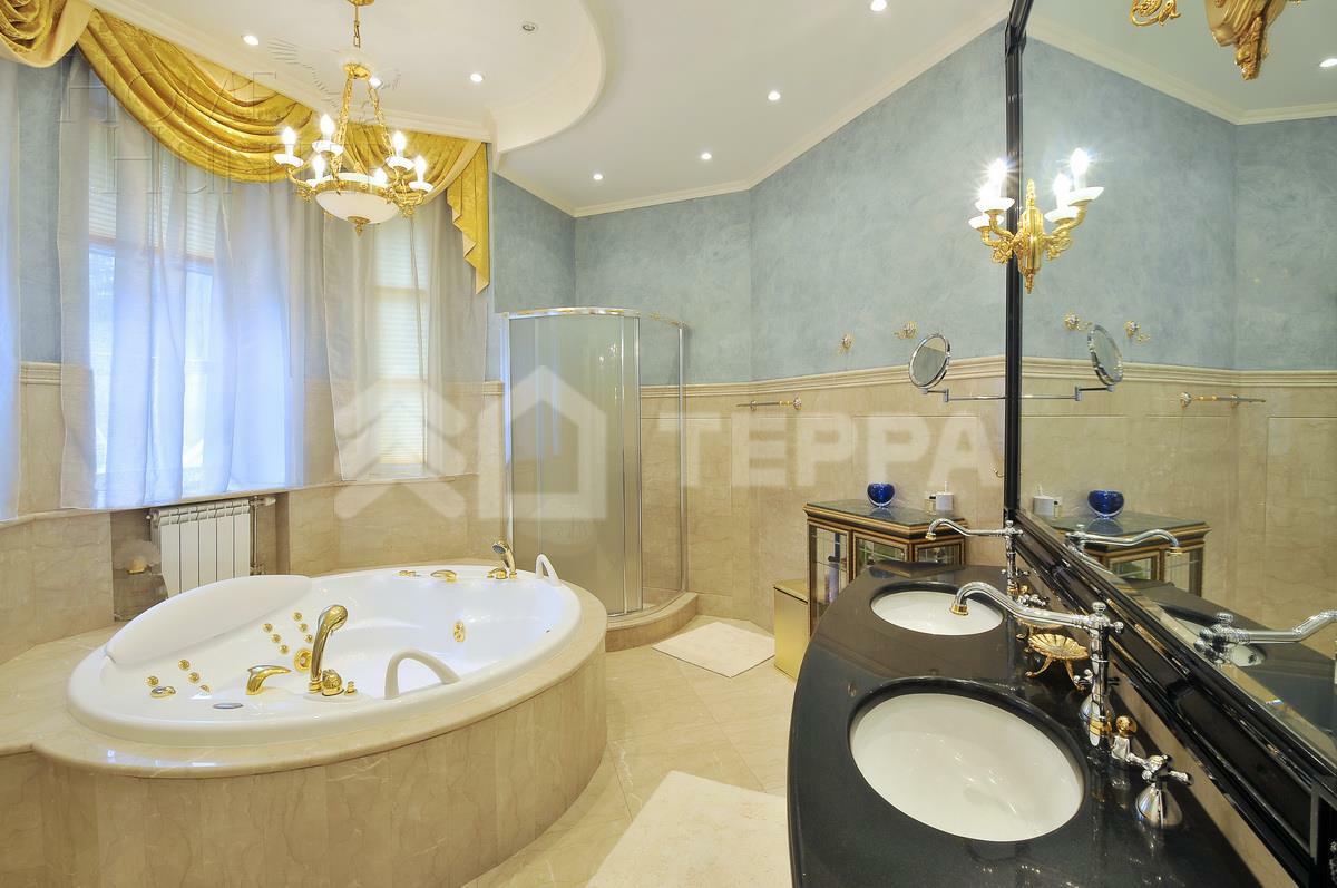 2-этажный коттедж 1 000 м² с отделкой