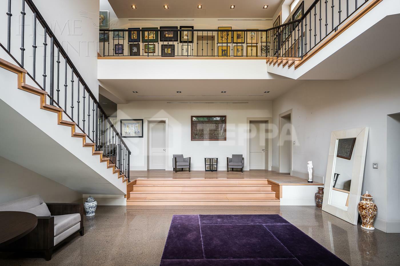 2-этажный коттедж 1 160 м² с отделкой