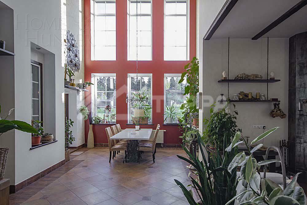 2-этажный коттедж 560 м² с отделкой