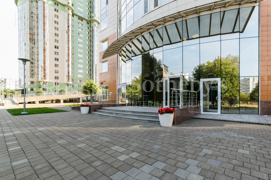 3-КОМН. КВАРТИРА С ОТДЕЛКОЙ 131 М² НА 4 ЭТАЖЕ