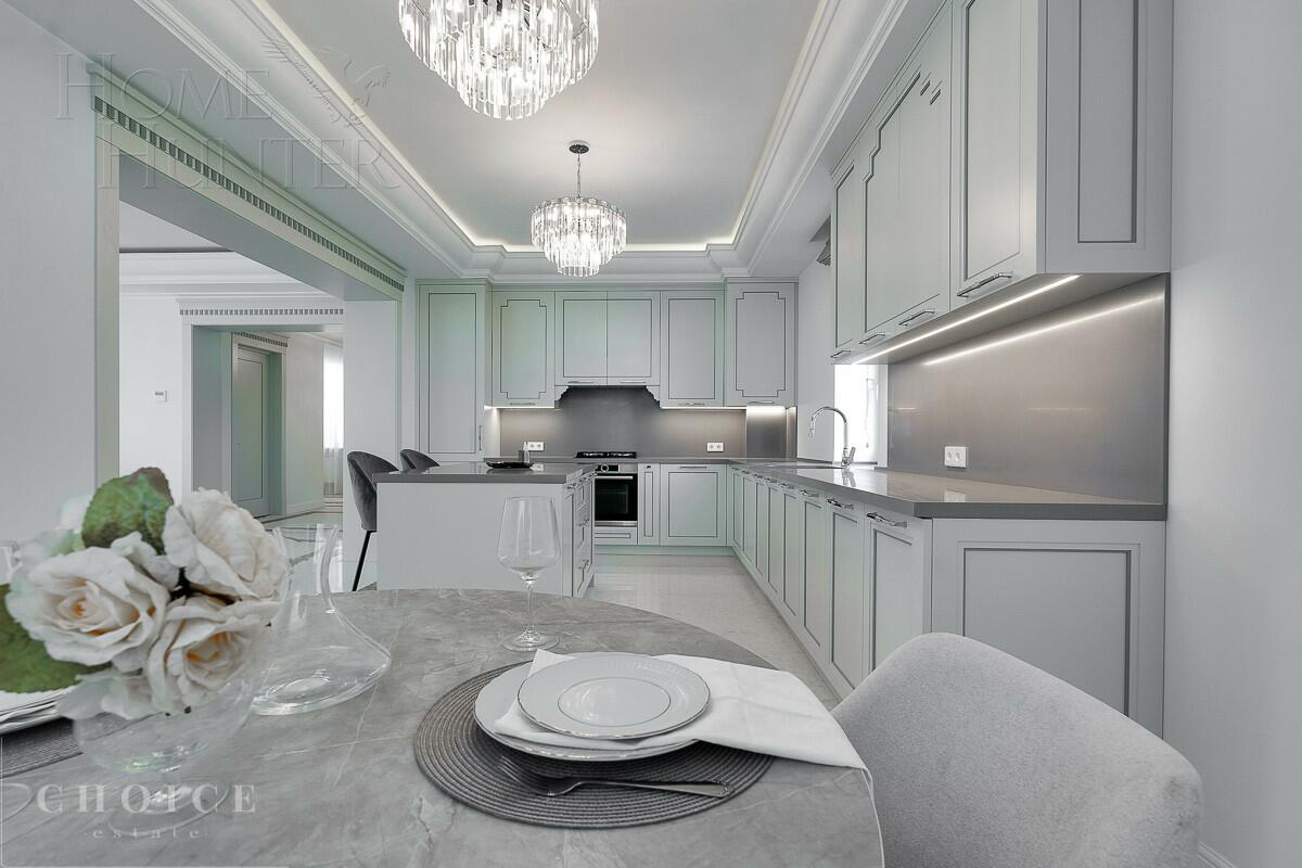 2-этажный коттедж 400 м² с отделкой