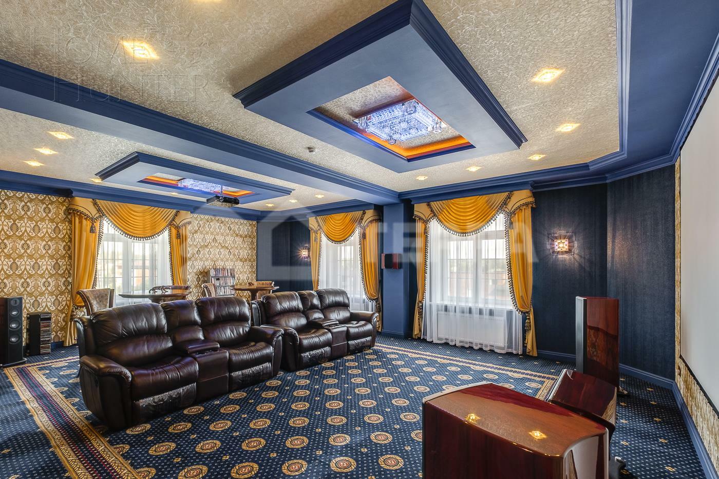 3-этажный коттедж 1 650 м² с отделкой