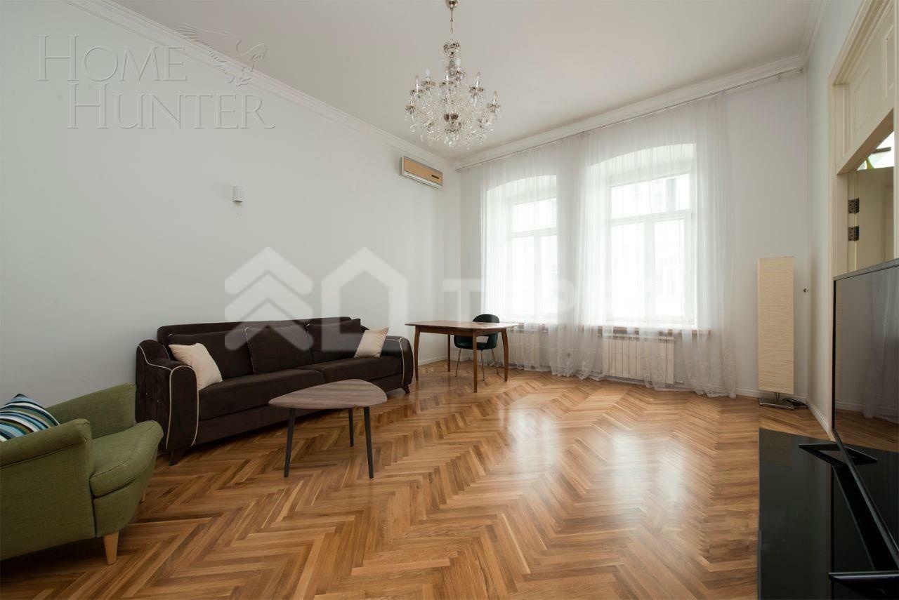 7-КОМН. КВАРТИРА С ОТДЕЛКОЙ 193.5 М² НА 3 ЭТАЖЕ