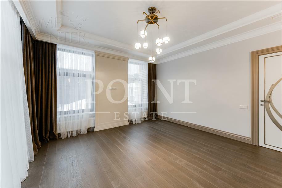 2-этажный коттедж 400 м² с отделкой