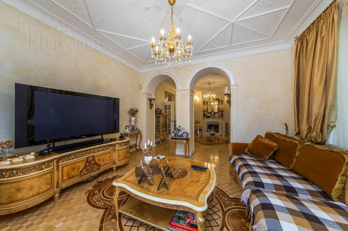 3-этажный коттедж 780 м² с отделкой