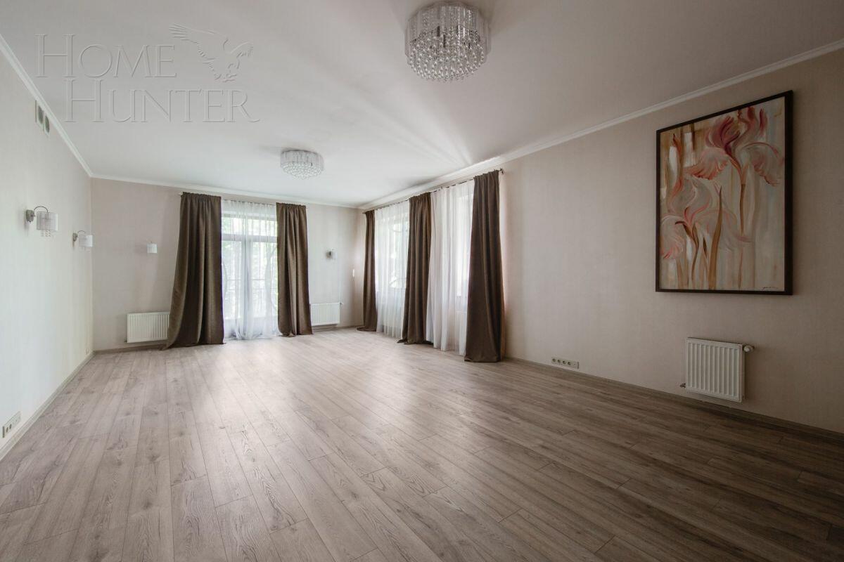 2-этажный коттедж 607 м² с отделкой