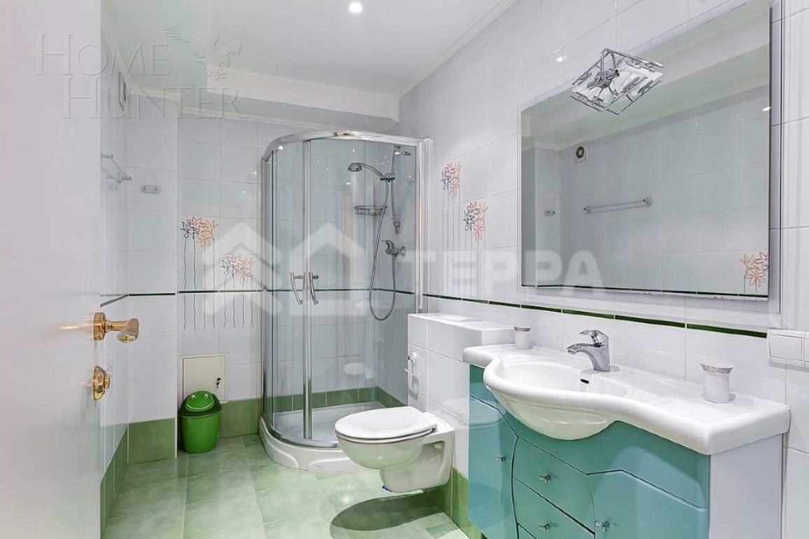 2-этажный коттедж 1 200 м² с отделкой