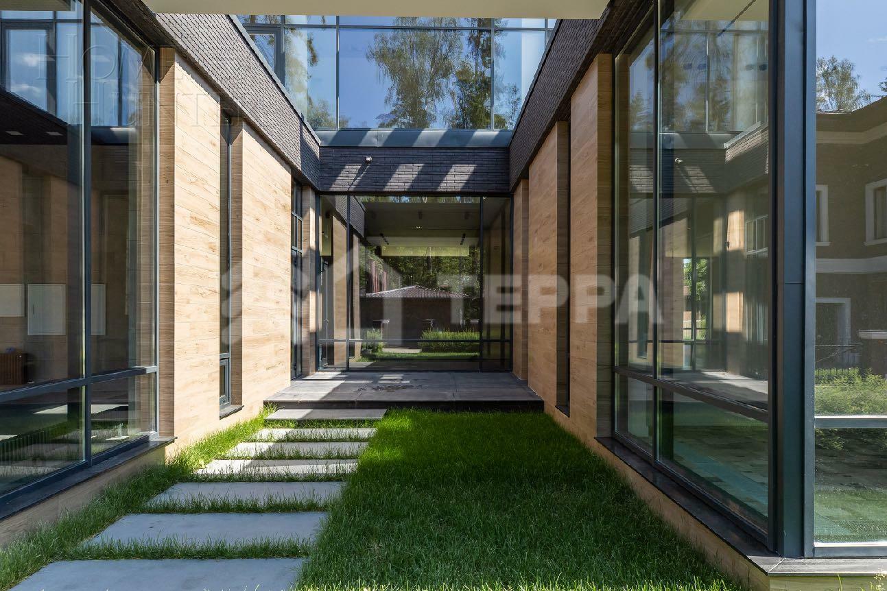 2-этажный коттедж 564 м² с отделкой