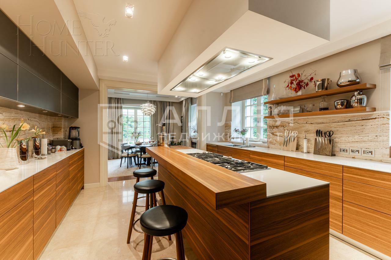 2-этажный коттедж 1 000 м² с отделкой