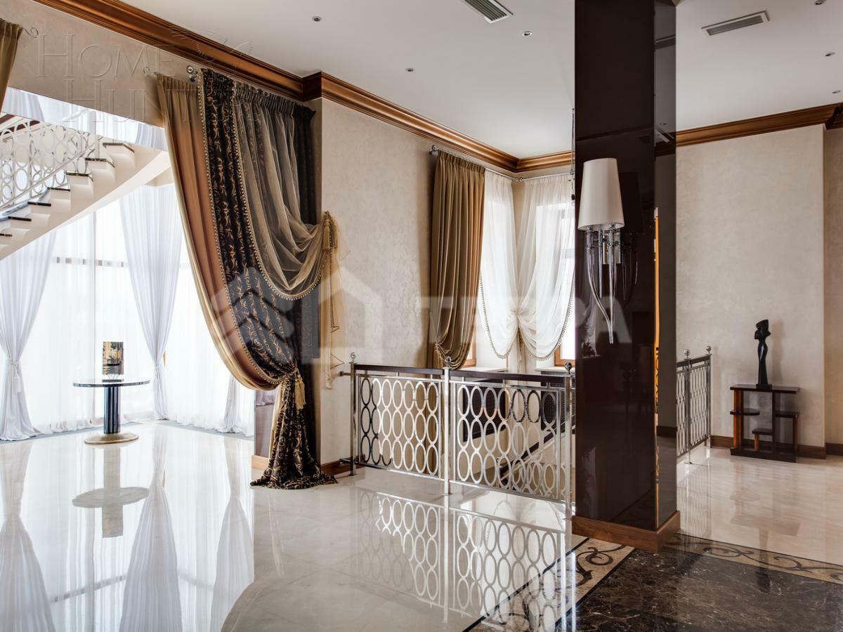 2-этажный коттедж 1 250 м² с отделкой