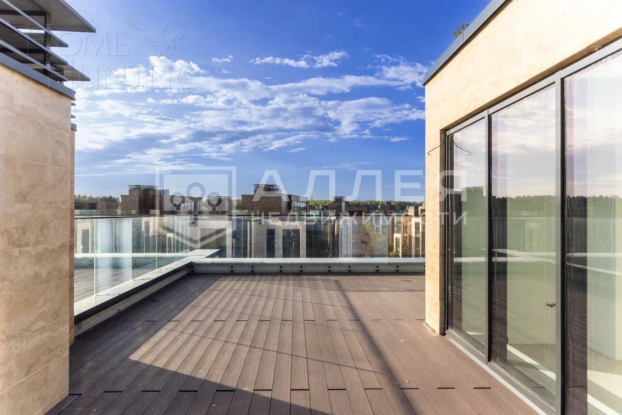 3-этажный таунхаус 244 м² с отделкой