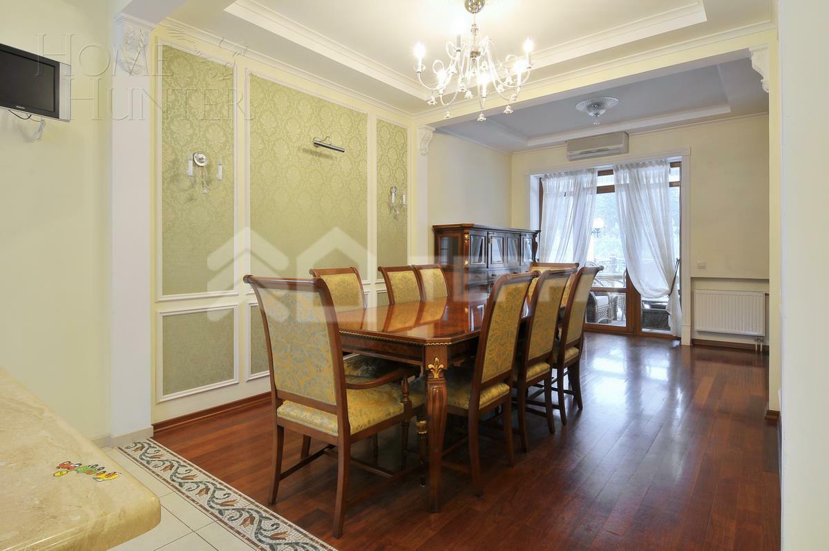 2-этажный коттедж 250 м² с отделкой