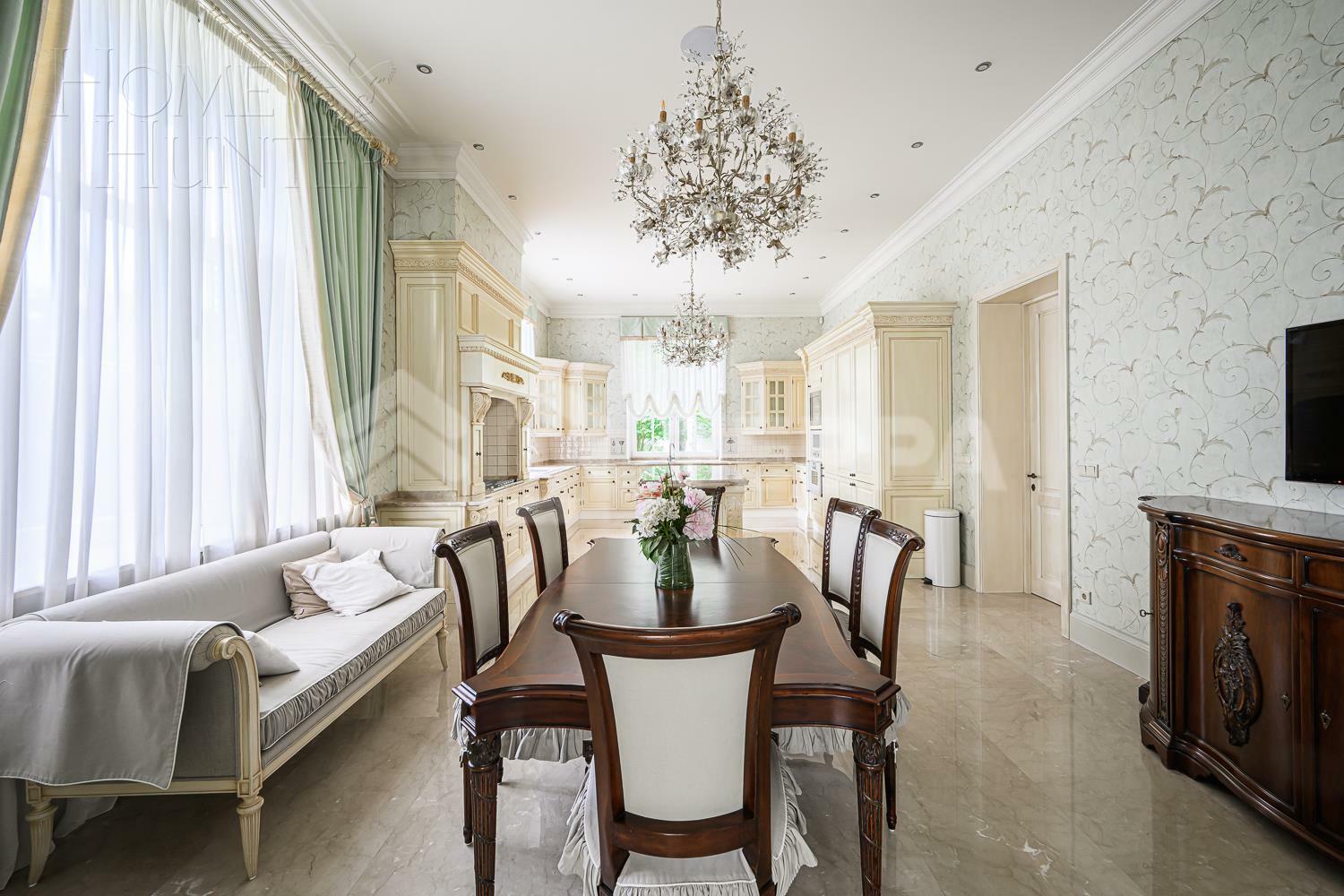 2-этажный коттедж 680 м² с отделкой