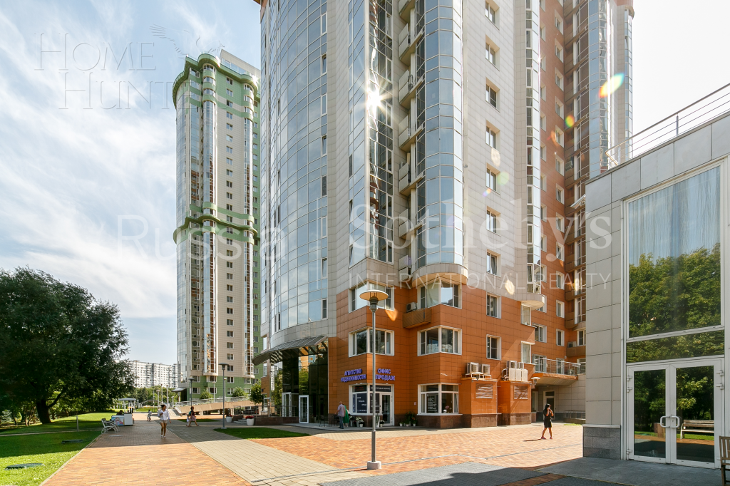 3-КОМН. КВАРТИРА С ОТДЕЛКОЙ 131 М² НА 4 ЭТАЖЕ