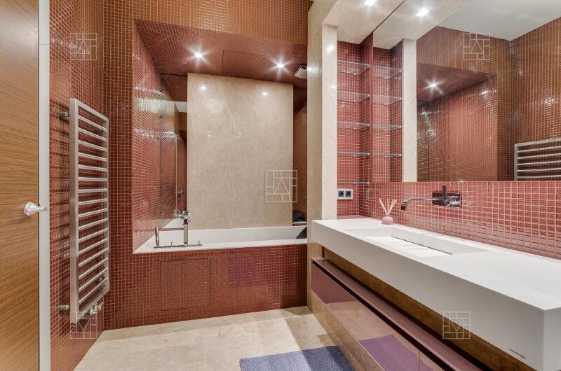 7-КОМН. КВАРТИРА С ОТДЕЛКОЙ 330 М² НА 2 ЭТАЖЕ