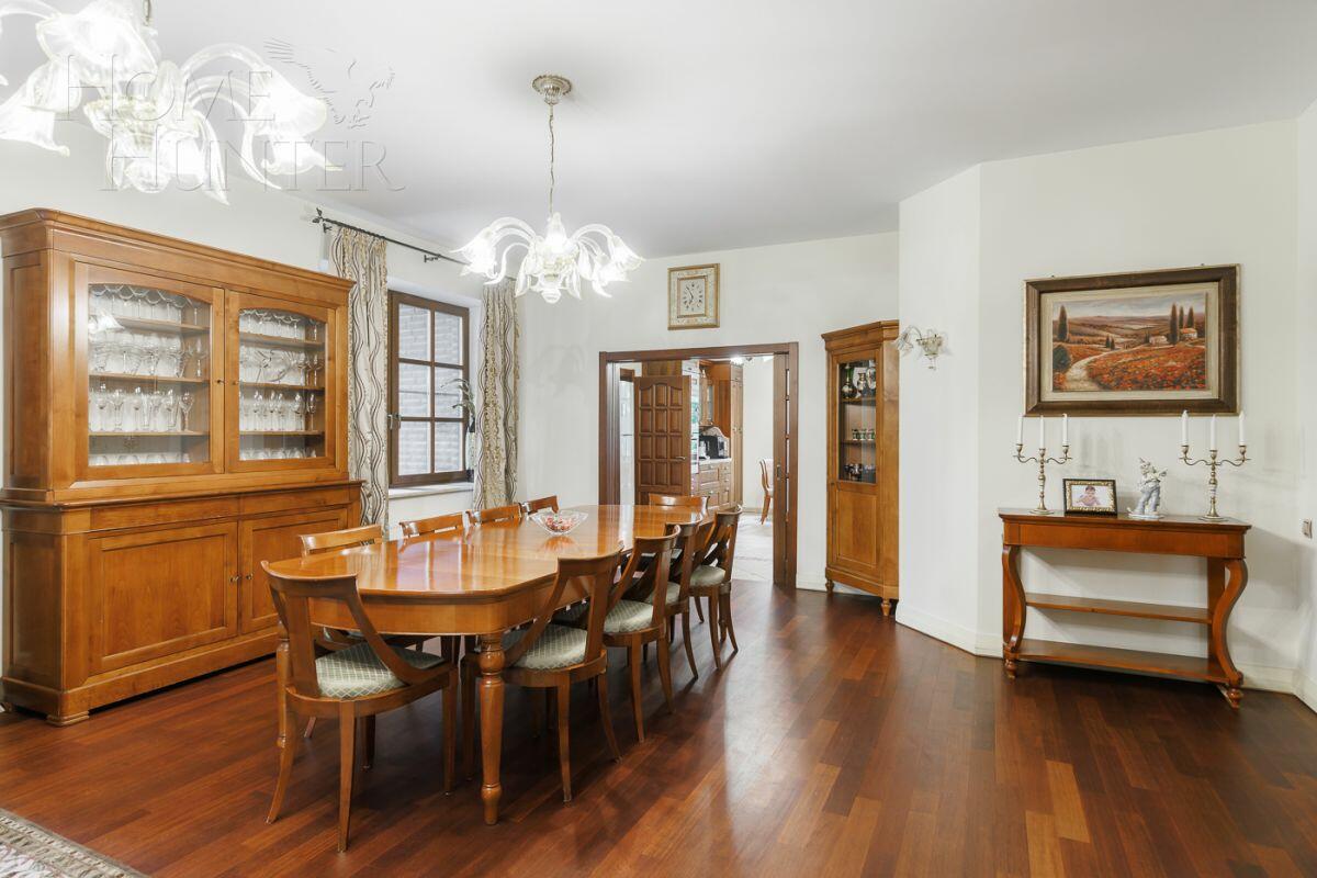 2-этажный коттедж 398.2 м² с отделкой