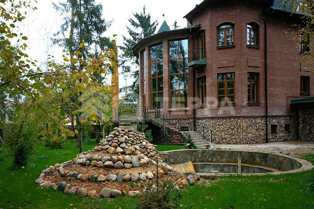 2-этажный коттедж 1 500 м² с отделкой