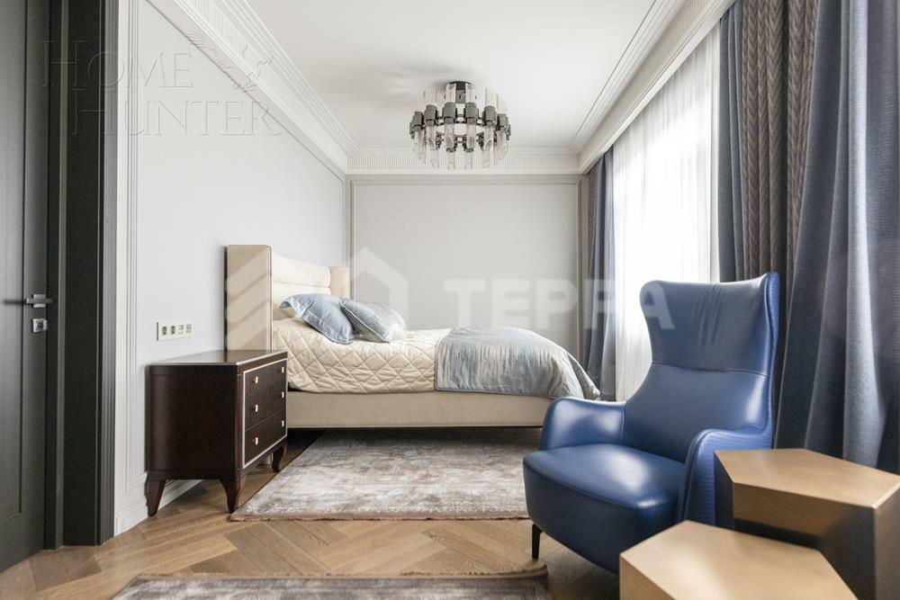 3-этажный коттедж 1 100 м² с отделкой