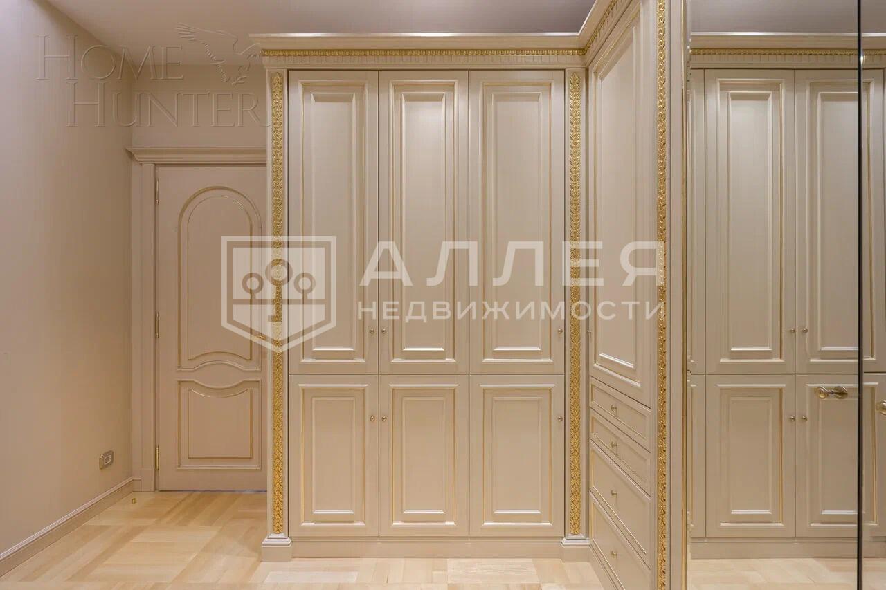 2-этажный коттедж 1 500 м² с отделкой