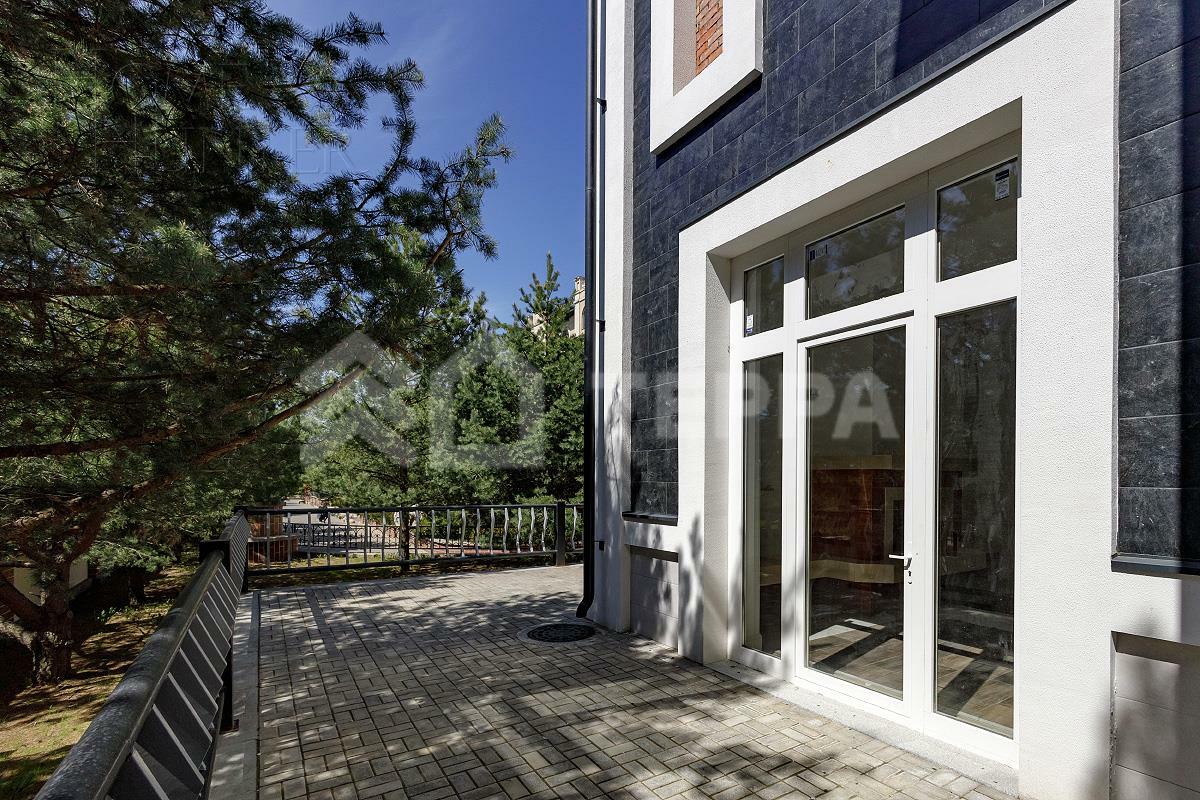 2-этажный коттедж 445.4 м² с отделкой