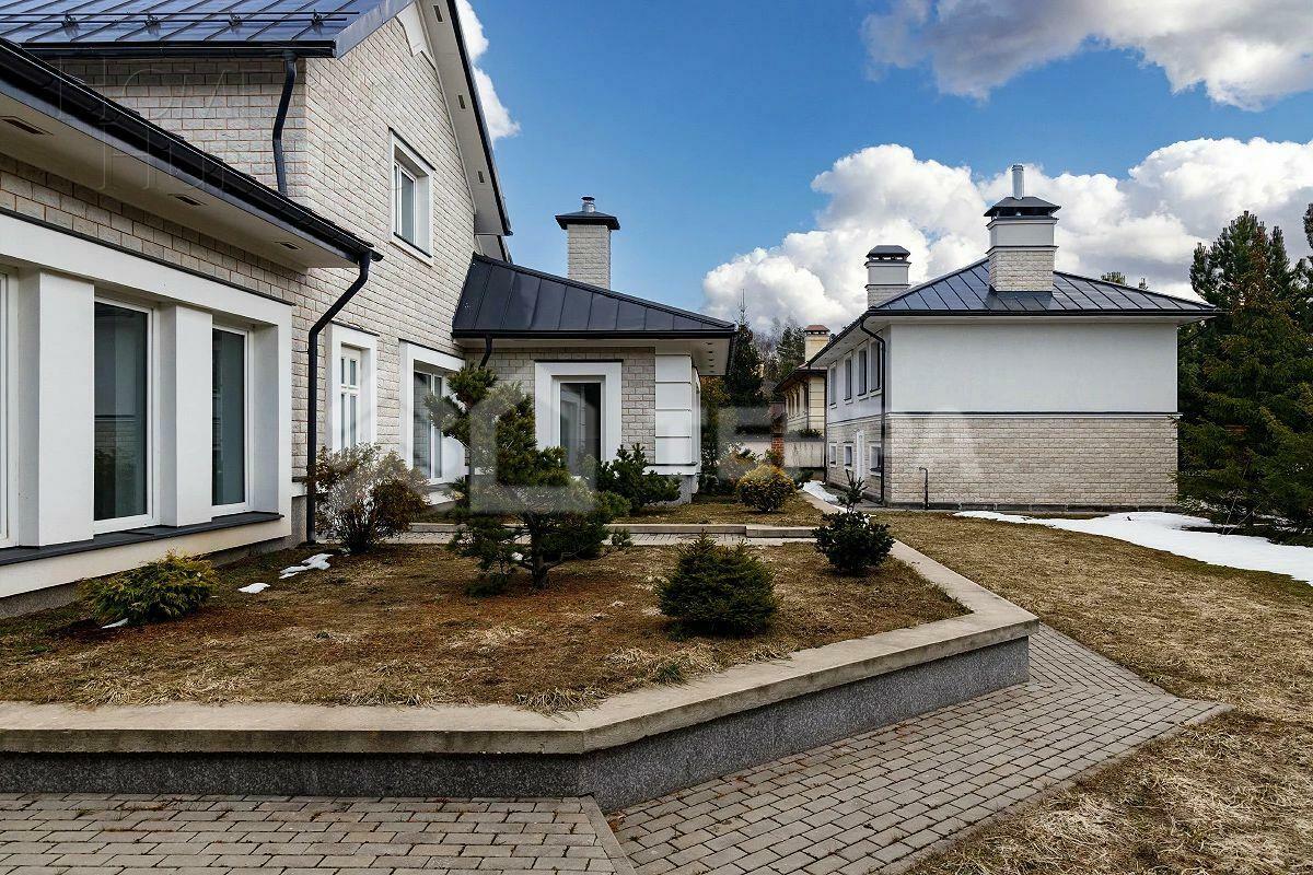 2-этажный коттедж 796 м² с отделкой