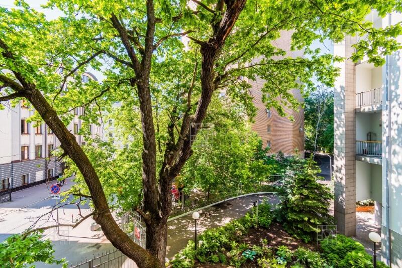 4-КОМН. КВАРТИРА С ОТДЕЛКОЙ 167 М² НА 2 ЭТАЖЕ