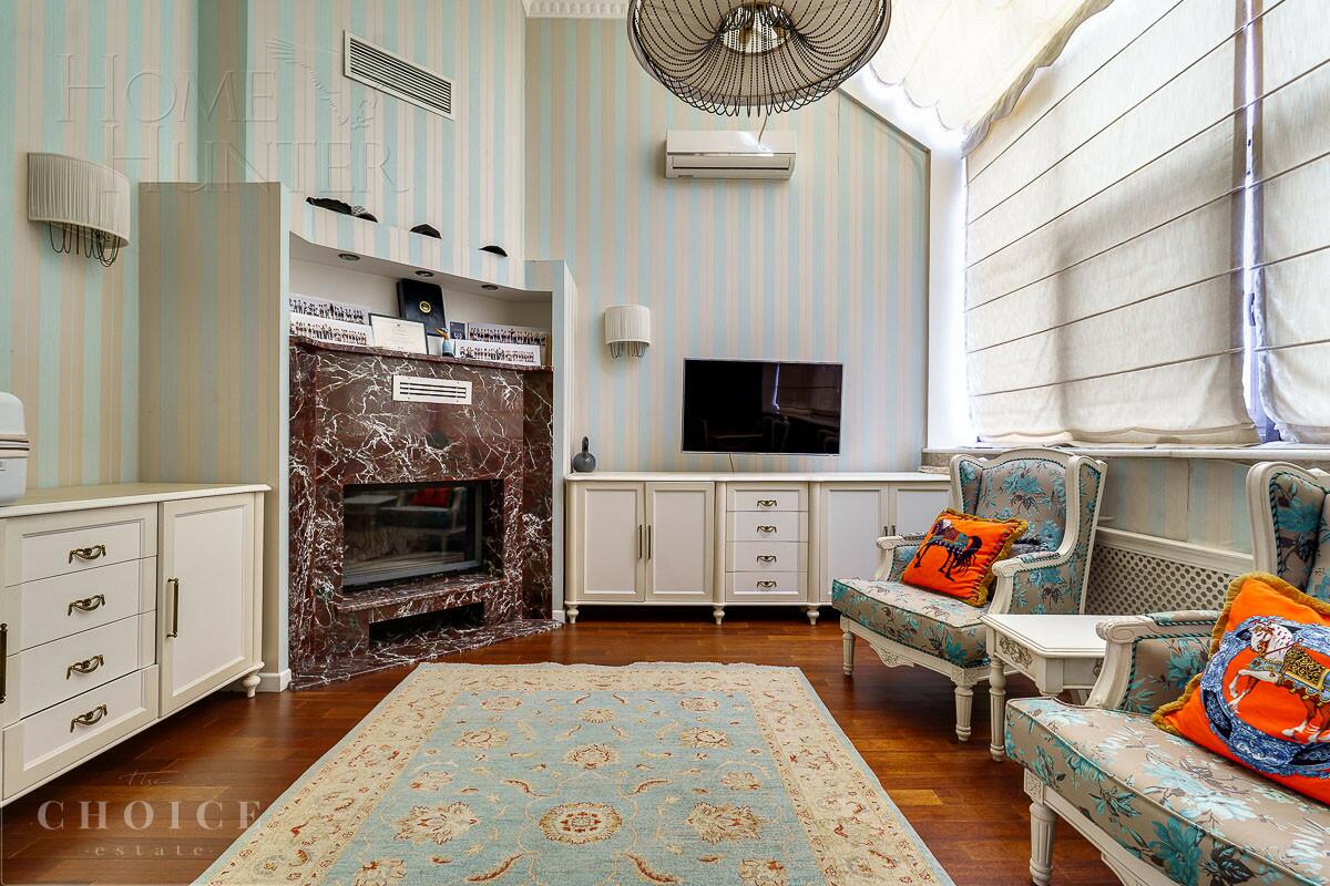 3-этажный таунхаус 400 м² с отделкой