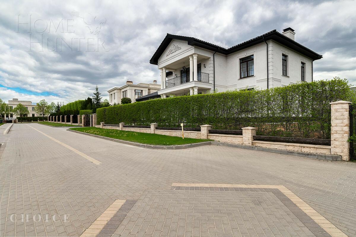 2-этажный коттедж 610 м² с отделкой