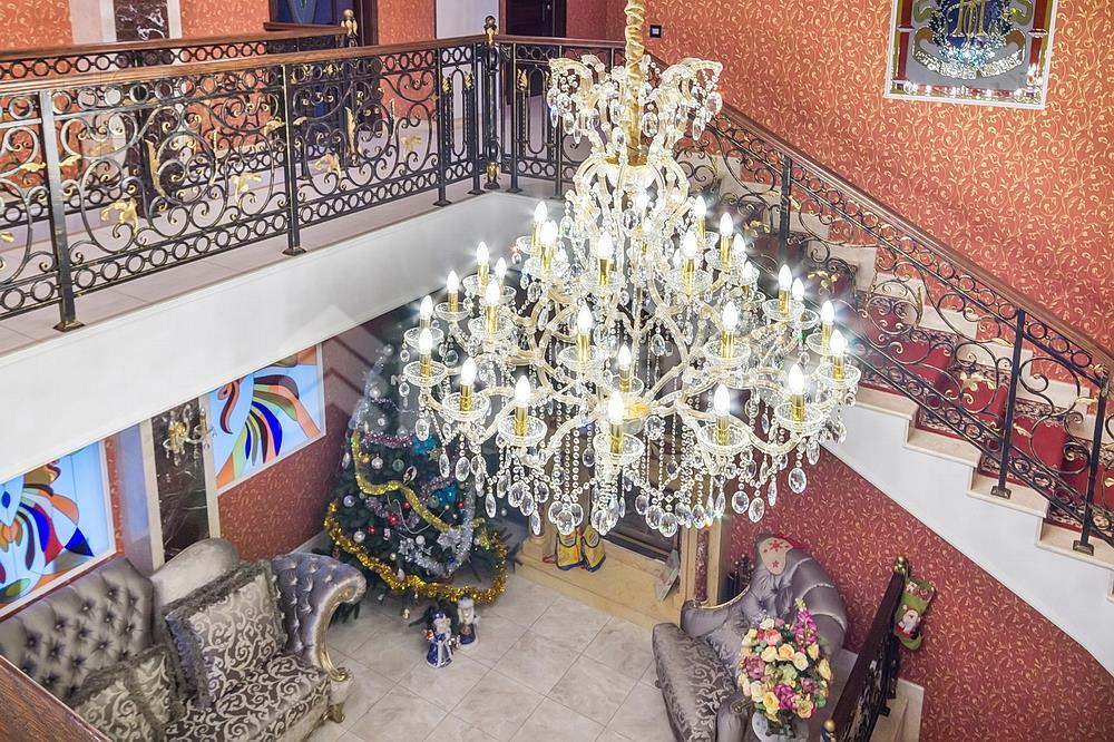 2-этажный коттедж 1 100 м² с отделкой