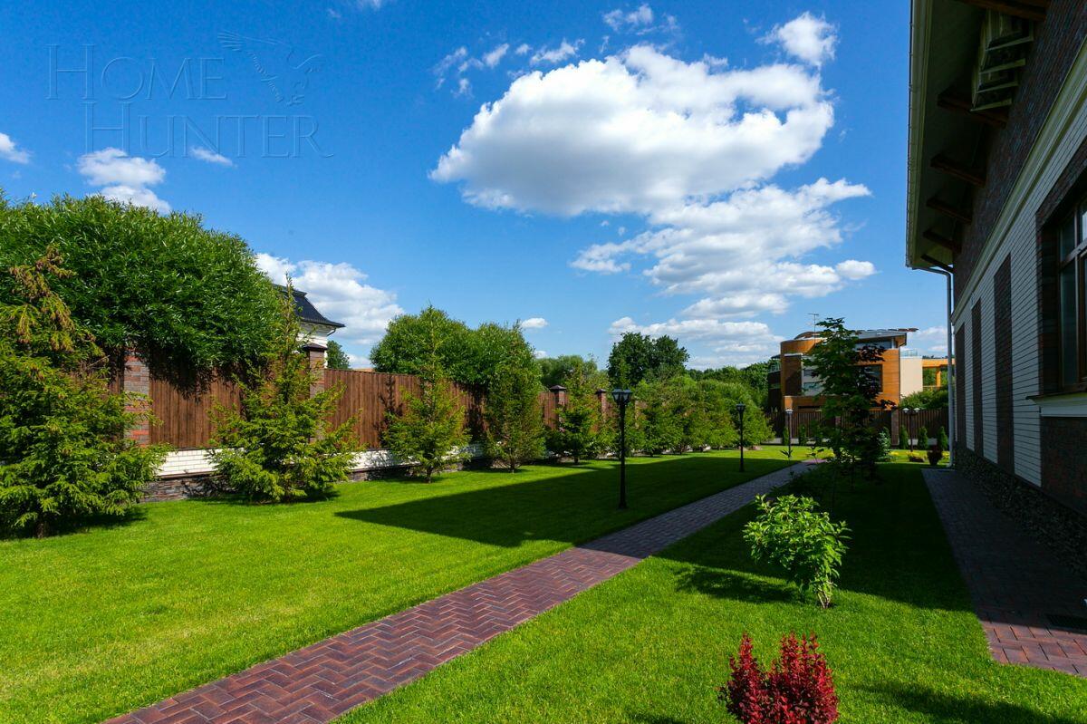 2-этажный коттедж 900 м² с отделкой