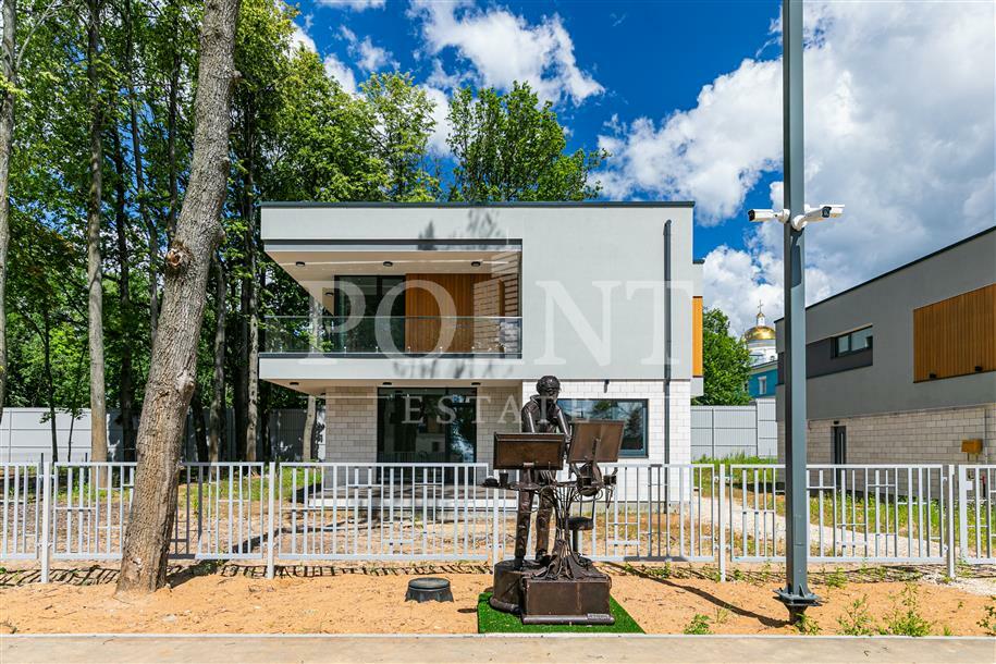 2-этажный коттедж 363.2 м² без отделки