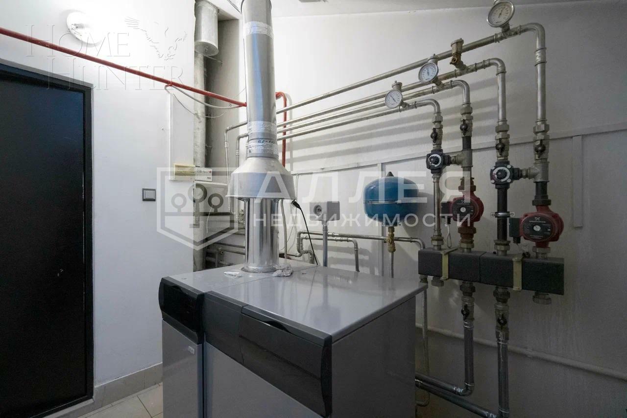 3-этажный таунхаус 350 м² с отделкой