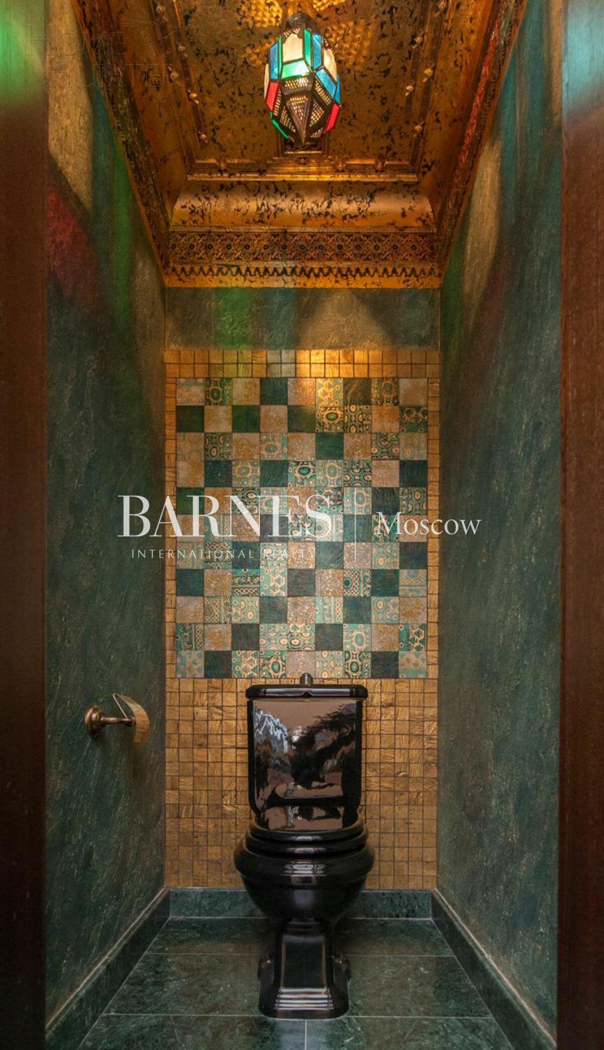 2-этажный коттедж 1 400 м² с отделкой