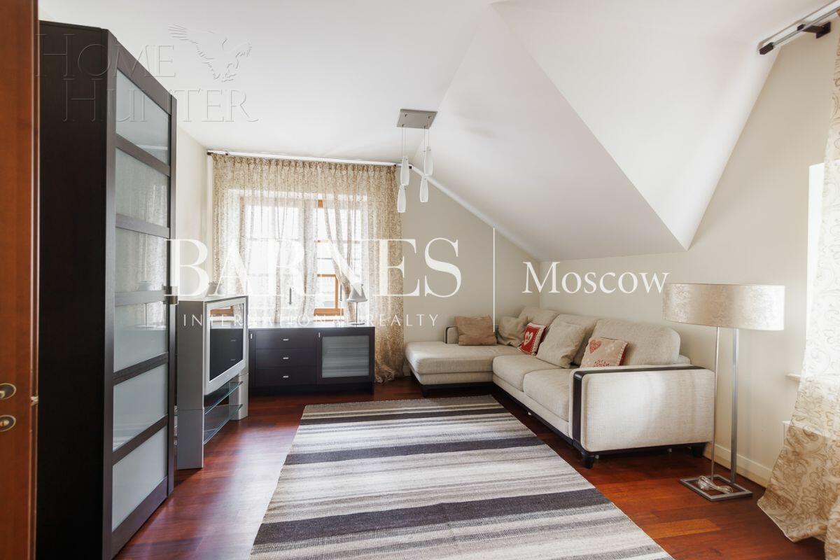 2-этажный коттедж 398.2 м² с отделкой