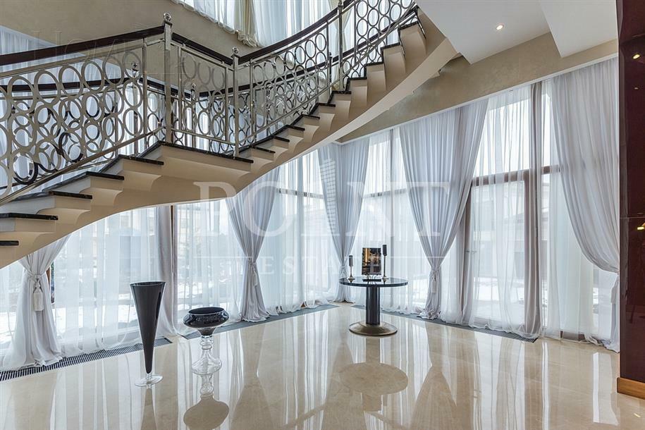 2-этажный коттедж 1 250 м² с отделкой