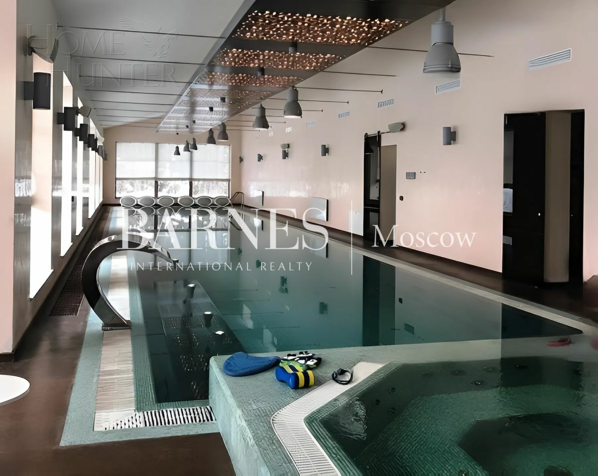 2-этажный коттедж 1 035 м² с отделкой