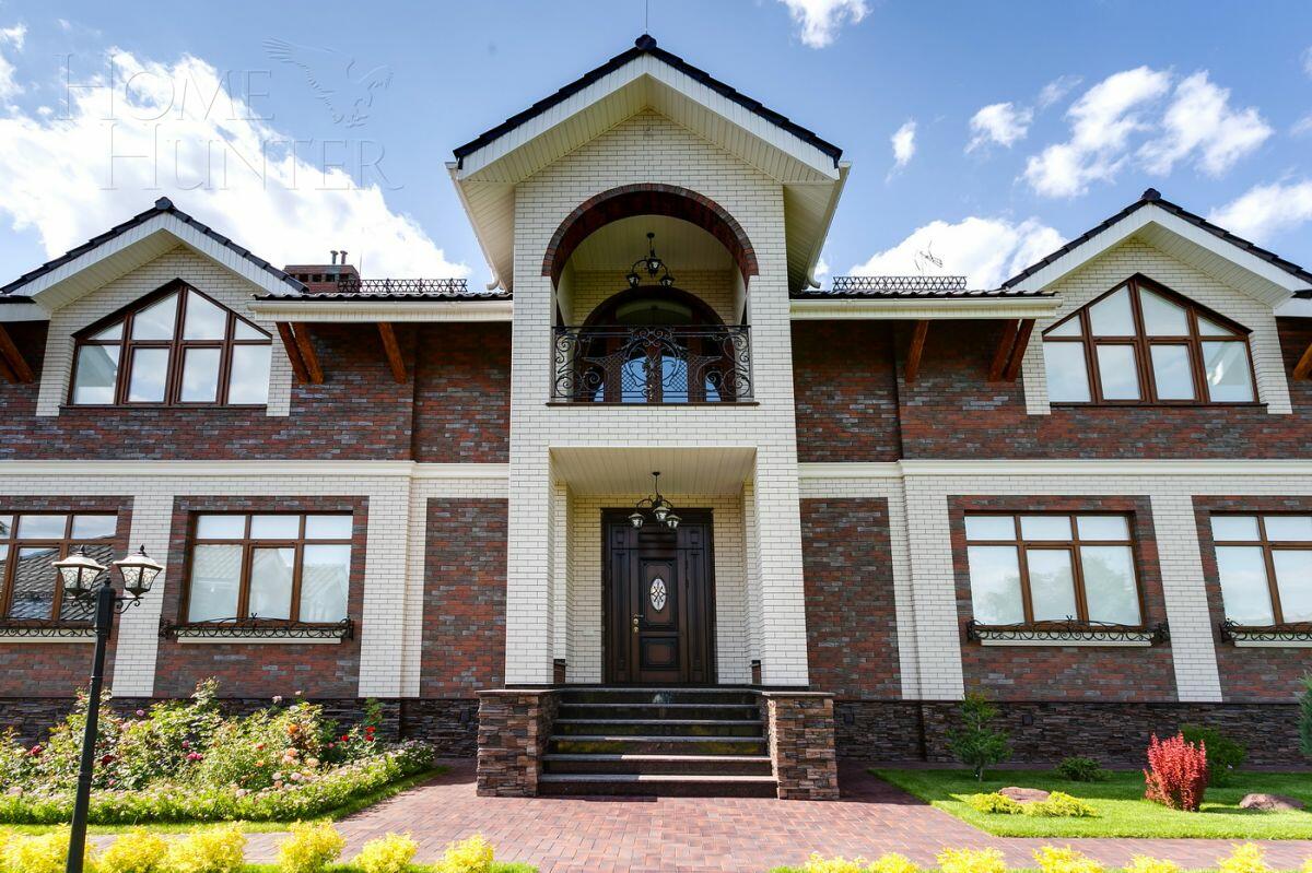 2-этажный коттедж 900 м² с отделкой