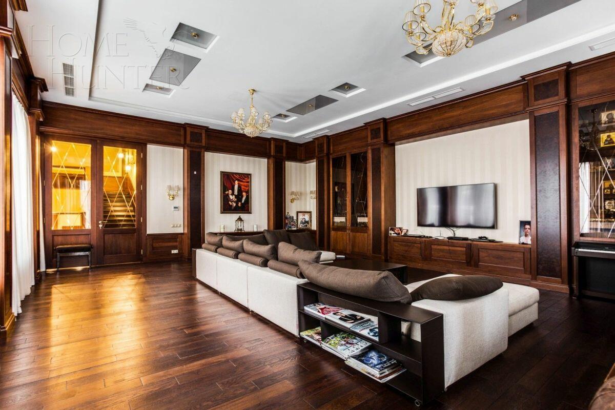 2-этажный коттедж 550 м² с отделкой