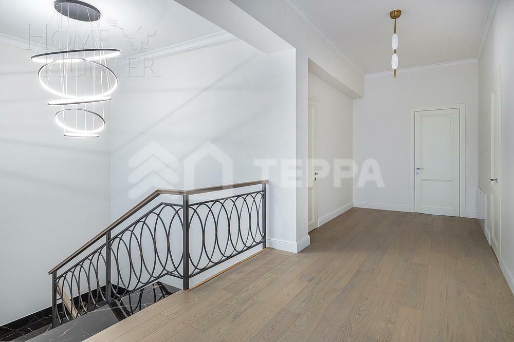 КОТТЕДЖ 380 м² с отделкой